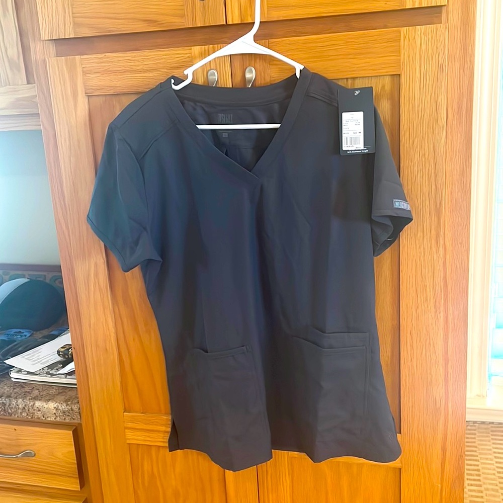 NWT Large grey jogger scrub set